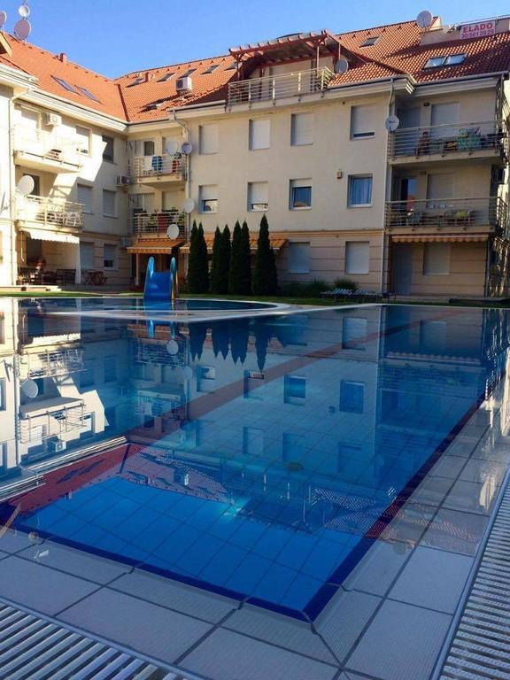 Relax Apartman Hajdúszoboszló Екстериор снимка